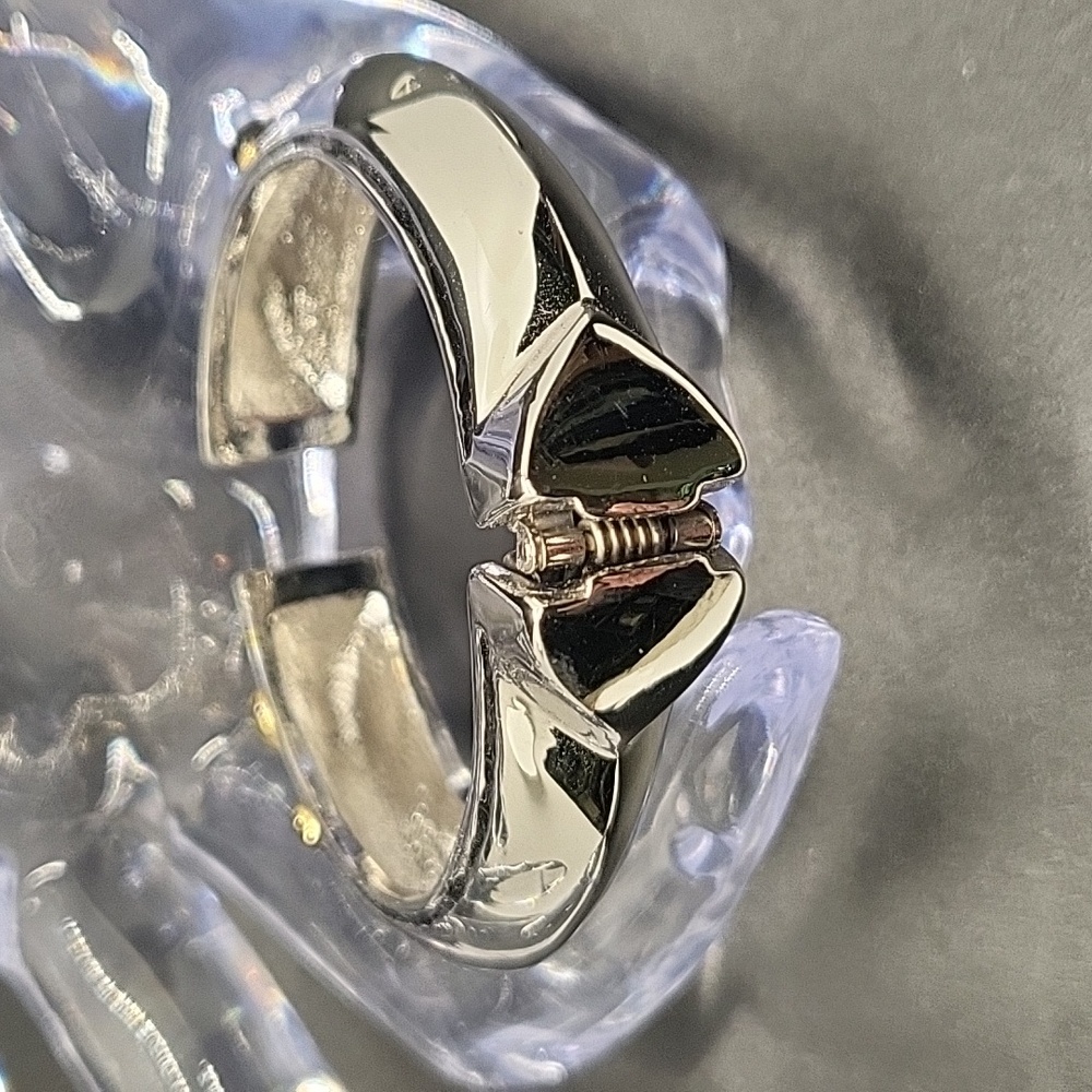 Amethyst hinged bracelet w/ complimentary ring - Picture 8 of 13